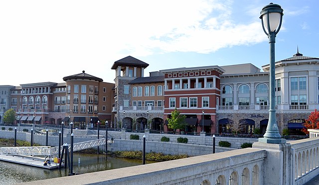 Image: City of Napa by the Napa River (cropped)