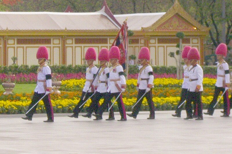 File:Colours guards of 3rd Infantry Batallion, 1st Infantry Regiment of Thailand.jpg