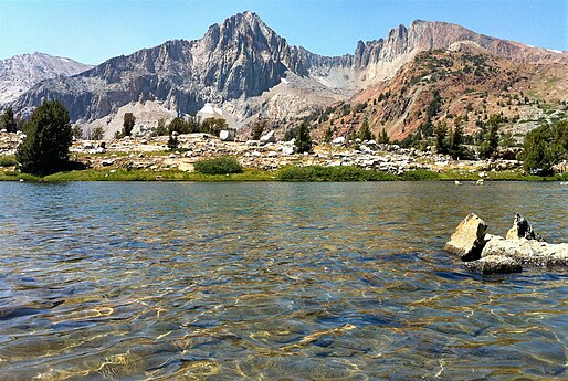 Kawah Gunung, John Muir Trail.jpg