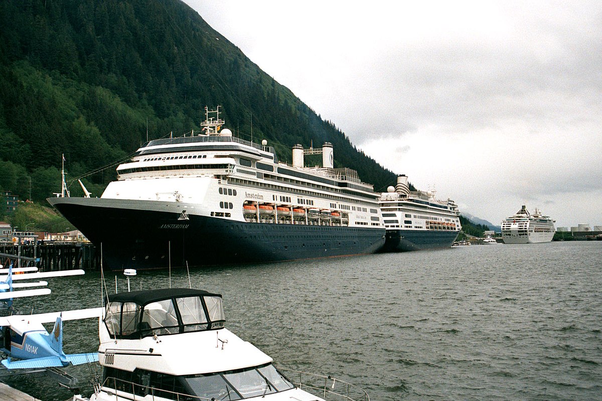 juneau alaska cruise ship