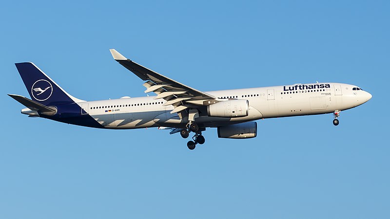 File:D-AIKR Lufthansa A330-300 FRA "Oldenburg".jpg