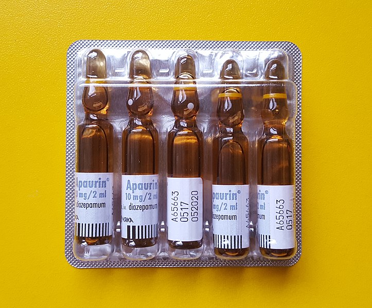 File:Diazepam 10mg-2ml vials yellow background.jpg