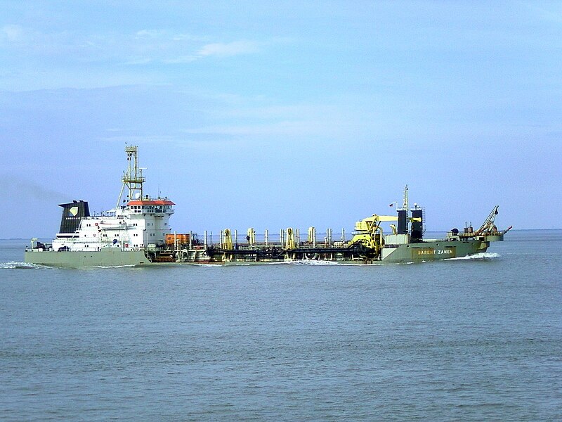 File:Dredge ship Barent Zanen.jpg