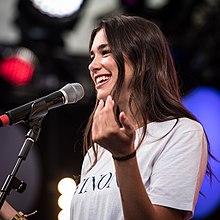 Dua Lipa-0811.jpg