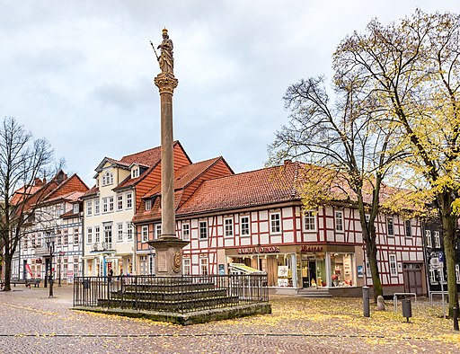 Duderstadt, Am Gropenmarkt, Mariensäule 20171110 -002