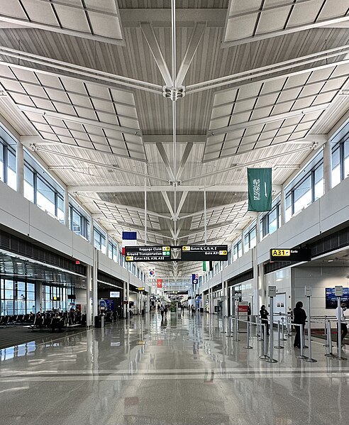 File:Dulles Terminal - 15.jpg