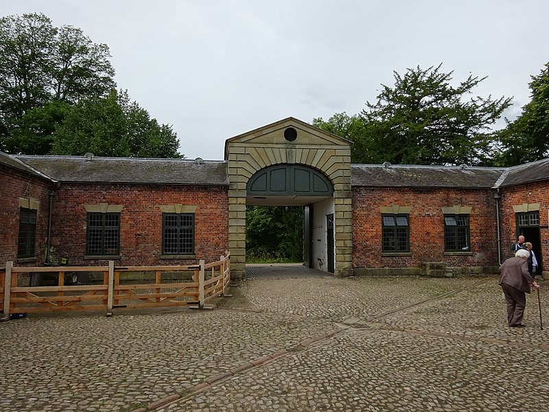 File:Erddig Grade I Listed Building in Marchwiel, Wrexham, Wales 33.jpg