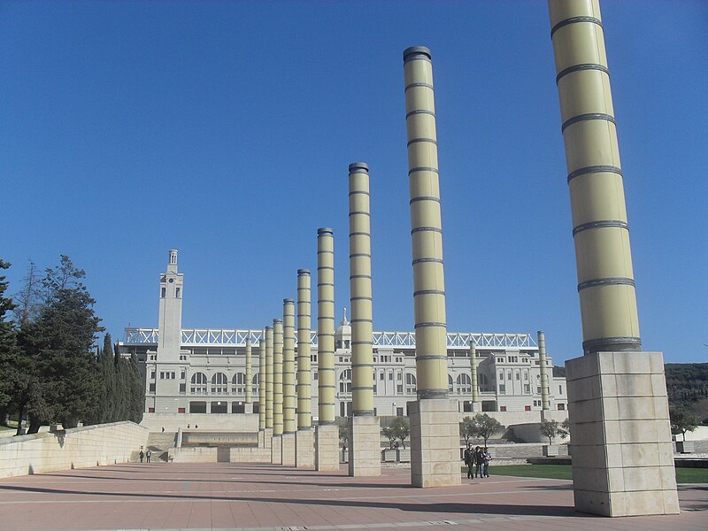 File:Estadio olimpico de montjuic-barcelona - panoramio.jpg