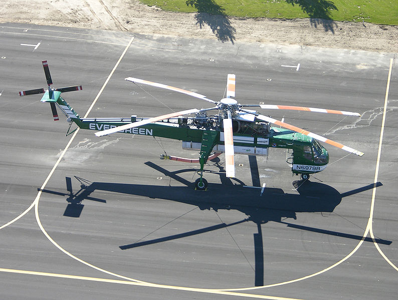 File:Evergreen-skycrane-N6979R-tehachapi-061117-02cr.jpg