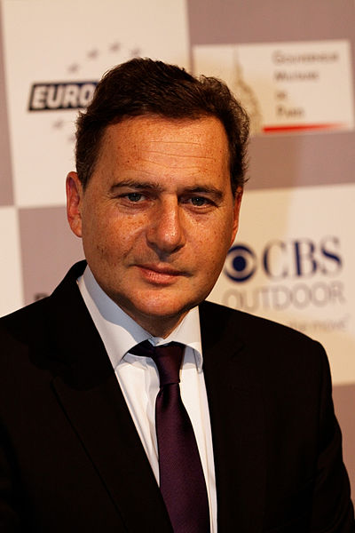 File:Festival automobile international 2012 - Photocall - Eric Besson - 008.jpg