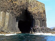 Fingal's Cave Fingal's Cave, Staffa - geograph.org.uk - 906890.jpg