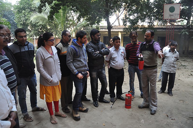 File:Fire Extinguisher Demonstration - NCSM - Kolkata 2018-01-04 7340.JPG