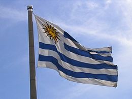 Drapeau de l'Uruguay Montevideo.jpg