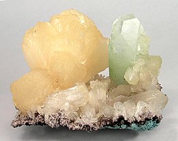 Fluorapophyllite-Stilbite-Ca-indi-52b.jpg