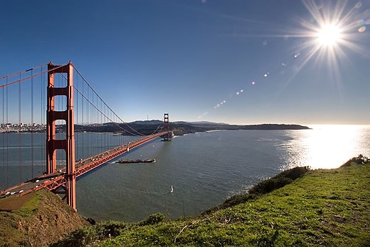 Zicht op de Golden Gate Bridge vanop de Marin Headlands.