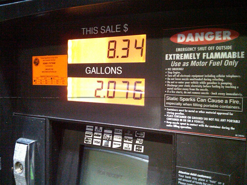 File:Gas pump display, Jacksonville, FL.jpg