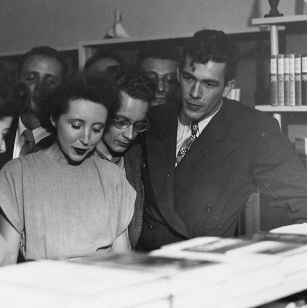 Nin at a book reading with George Leite in Berkeley, California, 1946