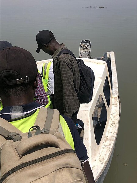 File:Gombe state university Geography students on an Educational field studies to Numan river that shows the confluence between river gondola and river benue 04.jpg