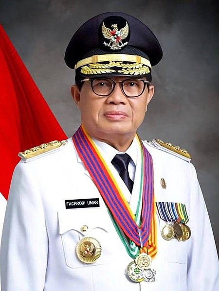 File:Gubernur Jambi Fachrori Umar.jpg