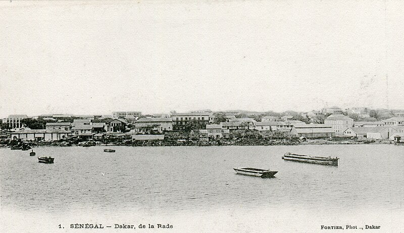File:Harbor, Dakar, Sénégal (West Africa), c. 1905 (7792576026).jpg