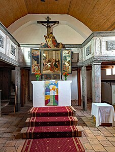 Altar mit umlaufender Empore