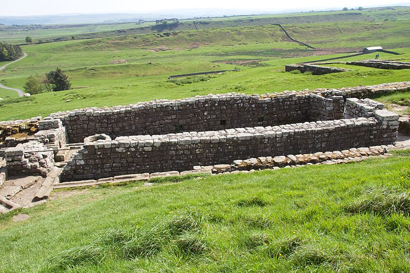 File:Housesteads Roman Fort 2014 29.jpg