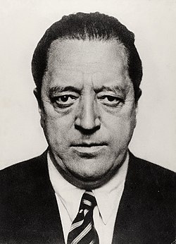 Ludwig Mies van der Rohe.