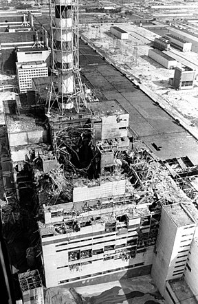 Chernobyl Reactor 4 several months after the disaster.Source:Wikipedia 288px-IAEA_02790015_%285613115146%29.jpg