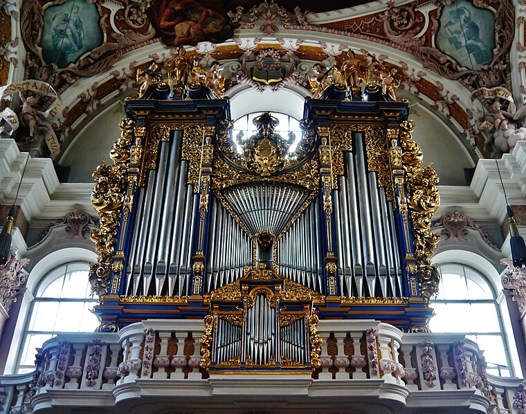 File:Innsbruck Dom St. Jakob Innen Orgel 5.jpg