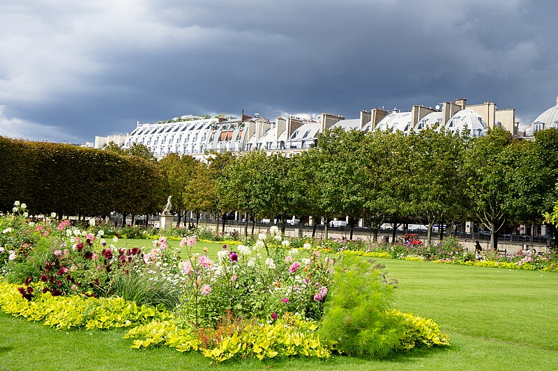 File:Jardin des Tuileries (36526112514).jpg