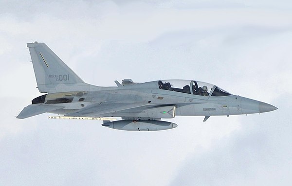 KAI FA-50 Fighting Eagle of ROK AirForce (cropped).jpg