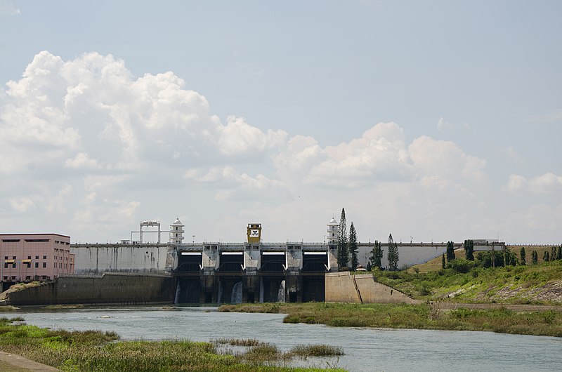 File:Kabini reservoir.jpg
