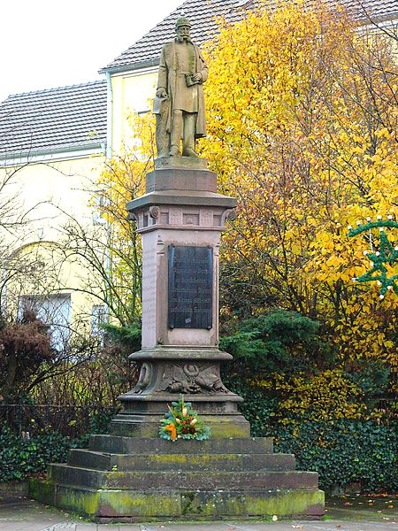 File:Kaiser-Wilhelm-Denkmal Rhynern (Hamm).JPG