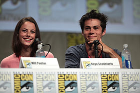 Kaya Scodelario & Dylan O'Brien (14781570315).jpg