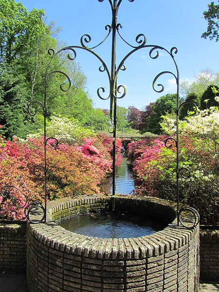 File:Keukenhof Garden (35).JPG