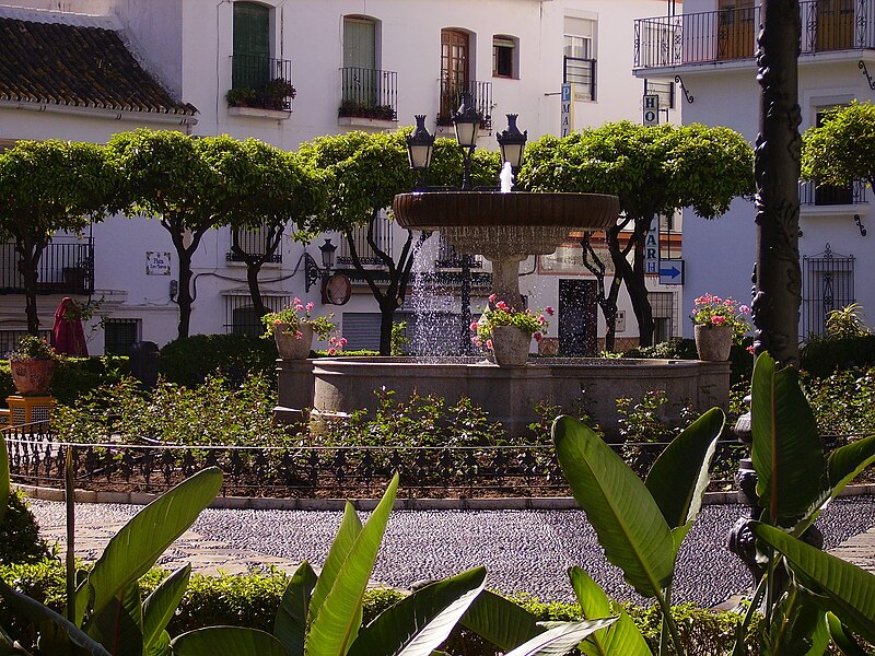 File:La Plaza de las Flores.jpg