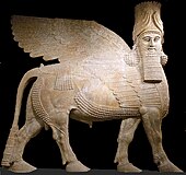 Lamassu gigante, século VIII a.C.