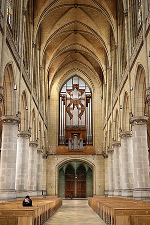 Linz - Mariendom, Orgelempore.JPG