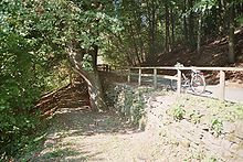 Stützmauer der ehemaligen Lottentalbahn