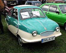 Fuldamobil S-7 nach der Modellpflege von 1965 (mit der Kühlergrillattrappe)