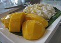 Mango with glutinous rice.jpg
