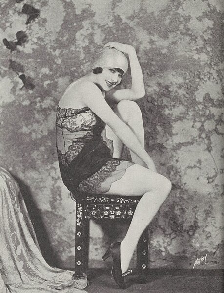 File:Margaret Livingston - Apr 1927 Cinelandia.jpg