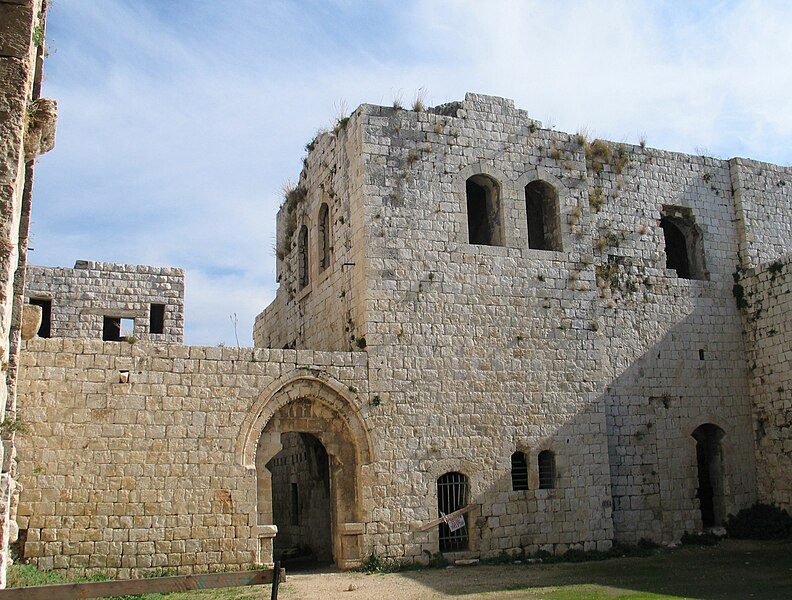 File:Migdal-Afek-28-yard-e.jpg