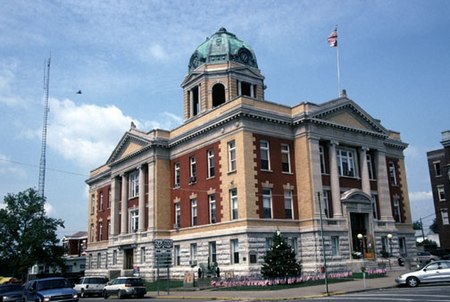 Monroe County Courthouse, Woodsfield.jpg