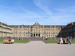 Palaciu Nuevu de Stuttgart (1746-1807), nueva residencia de los duques
