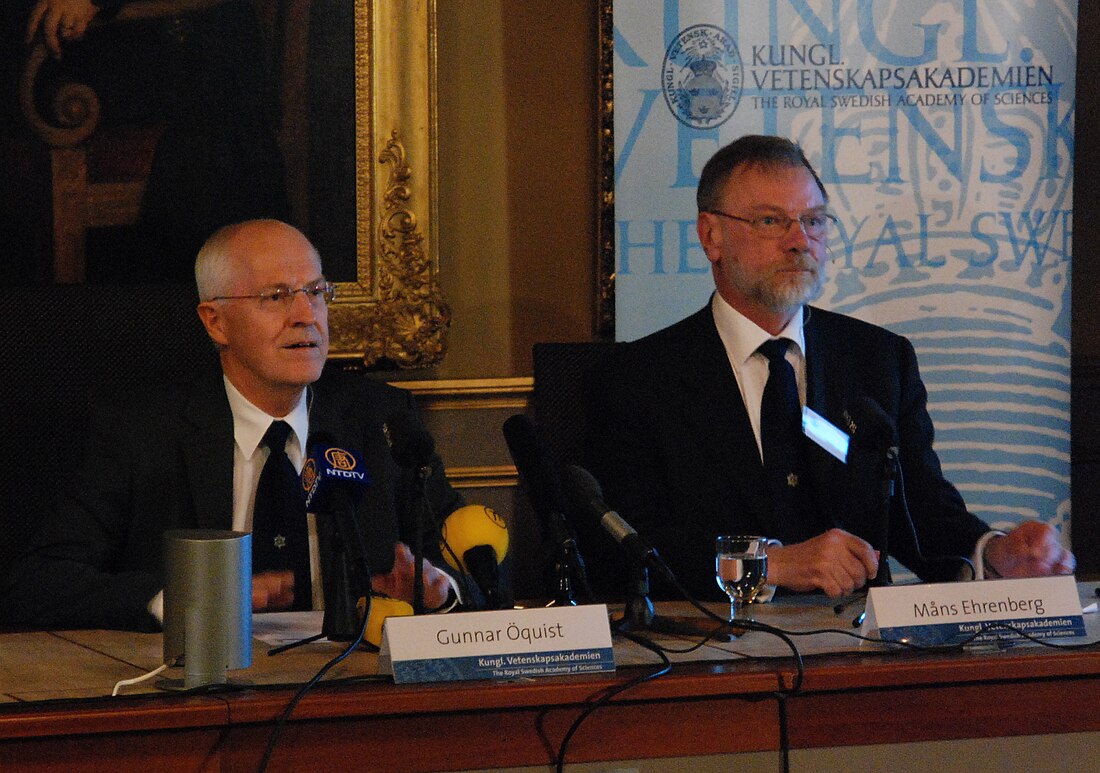 File:Nobel2008Chemistry news conference2.jpg