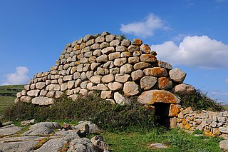 Fortune Salaire Mensuel de Nuraghe Izzana Combien gagne t il d argent ? 10 000,00 euros mensuels