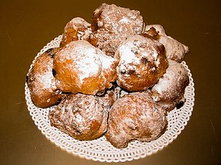 <span class="mw-page-title-main">Oliebol</span> Traditional Dutch and Belgian food