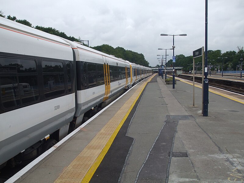 File:Orpington station bay platform 1 look north.JPG