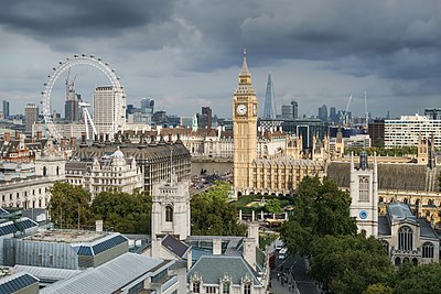 Die Londense binnestad met die Paleis van Westminster in die voorgrond soos vanaf die Methodist Central Hall gesien.